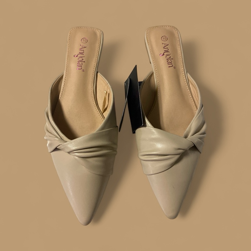 Women's Casual Fashion Cream Twist Mules Size 10 Pointed Toe Slide On Low Heel